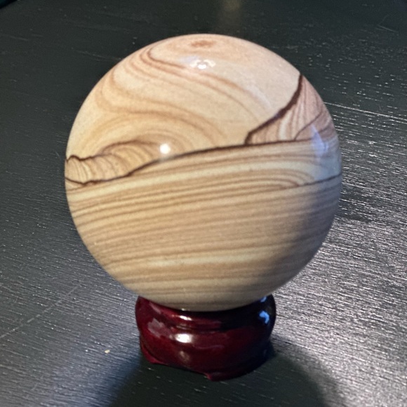 Sandstone Crystal/ Rock - Picture 1 of 3